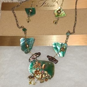 Felicia jewelry set.